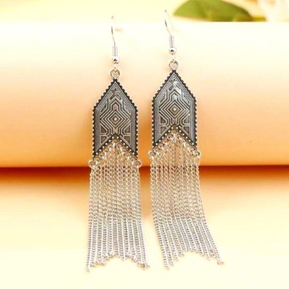 SILVER AZTEC PRINT TASSEL EARRINGS - Picture 4 of 6